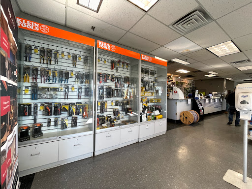 Warshauer Electric Supply, 21 Home News Row, New Brunswick, NJ 08901, USA, 