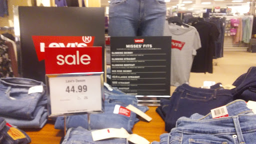 Department Store «Bon-Ton», reviews and photos, 6929 Williams Rd, Niagara Falls, NY 14304, USA