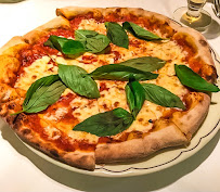 Pizza du Restaurant italien Gina à Saint-Priest - n°6