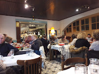 Atmosphère du Restaurant Chez Nicole Café PMU à Wissant - n°11