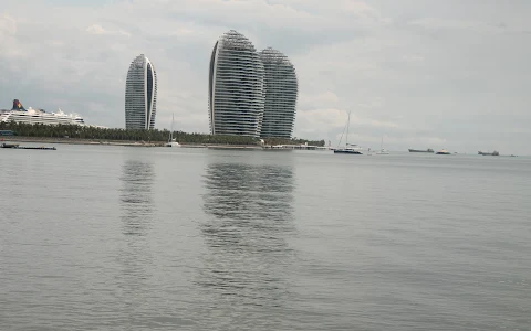 三亚湾 image