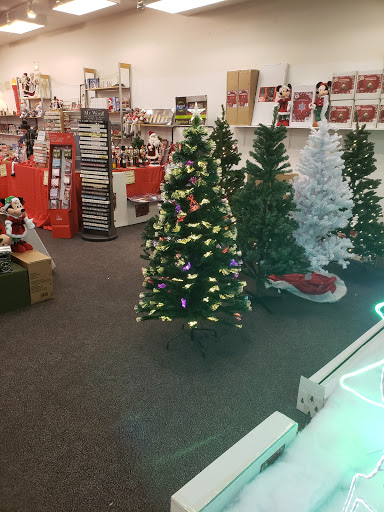 Shopping Mall «Lake Success Shopping Center», reviews and photos, 1526 Union Tpke, New Hyde Park, NY 11040, USA