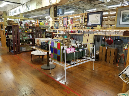 Antique Furniture Store «Jarfly Antique Market», reviews and photos, 47 Railroad Ave, Jefferson, GA 30549, USA