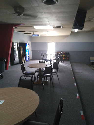Bowling Alley «Anniston Bowling Center», reviews and photos, 321 W Blue Mountain Rd, Anniston, AL 36206, USA
