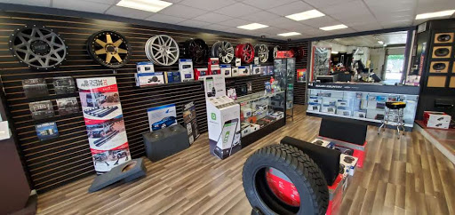 Car Alarm Supplier «Electronics 2000», reviews and photos, 6732 San Pedro Ave, San Antonio, TX 78216, USA