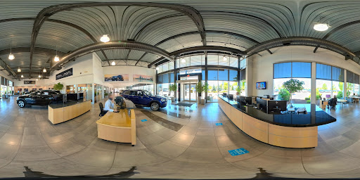 Mercedes Benz Dealer «Mercedes-Benz of Westmont», reviews and photos, 200 E Ogden Ave, Westmont, IL 60559, USA