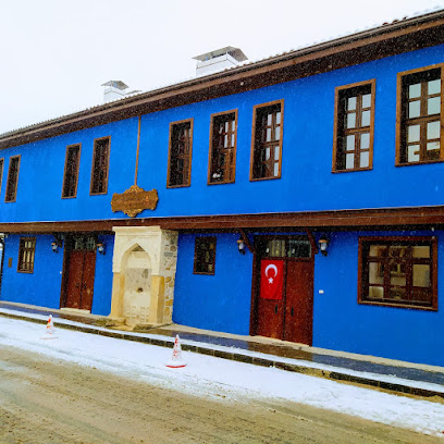 Dokuyan Eller Halı Kilim Evi