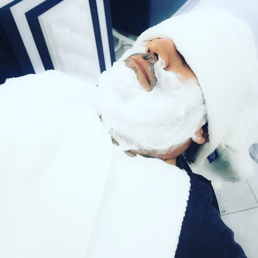 Hair Salon «Realmen Signature Barber Shop», reviews and photos, 6149 N Scottsdale Rd #108, Scottsdale, AZ 85250, USA