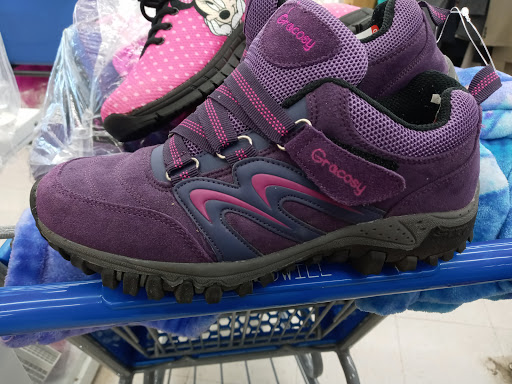 Thrift Store «Goodwill Store & Donation Center», reviews and photos, 121 Rohrerstown Rd, Lancaster, PA 17603, USA