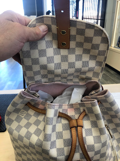 Jeweler «Mills Jewelers Camarillo», reviews and photos, 2171 Ventura Blvd, Camarillo, CA 93010, USA