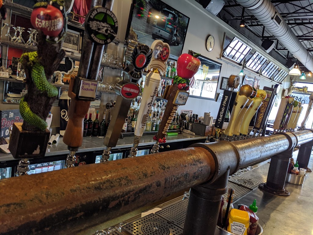 Maude’s Taphouse 49078