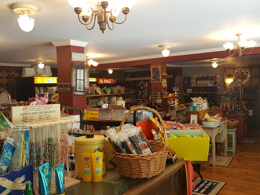 Grocery Store «Shawnee General Store», reviews and photos, 542 River Rd, Smithfield Township, PA 18356, USA
