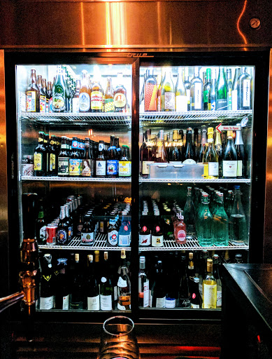 Wine Bar «Venice Beach Wines», reviews and photos, 529 Rose Ave, Venice, CA 90291, USA