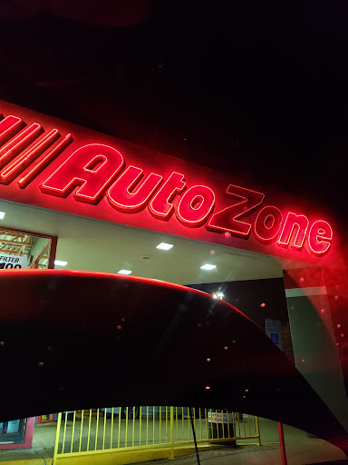 Auto Parts Store «AutoZone», reviews and photos, 1470 S Lake St, Mundelein, IL 60060, USA