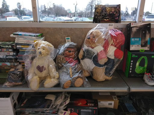 Thrift Store «Thrift Town», reviews and photos, 410 El Camino Ave, Sacramento, CA 95815, USA