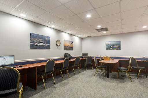 Flight School «Phoenix East Aviation», reviews and photos