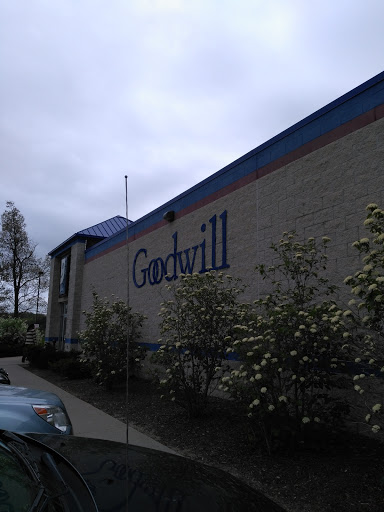 Donations Center «Goodwill Retail and Donation Center», reviews and photos