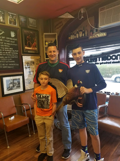 Hair Salon «Modern Male Barber Shop», reviews and photos, 7 E Temple Ave, Sellersville, PA 18912, USA