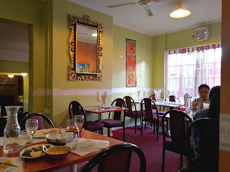 Tandoor & Curry House