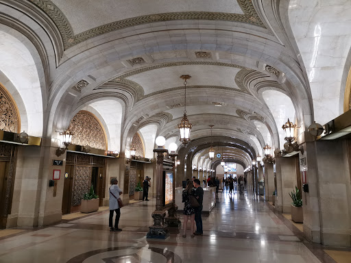 Shopping Mall «Atrium», reviews and photos, 100 W Randolph St, Chicago, IL 60601, USA