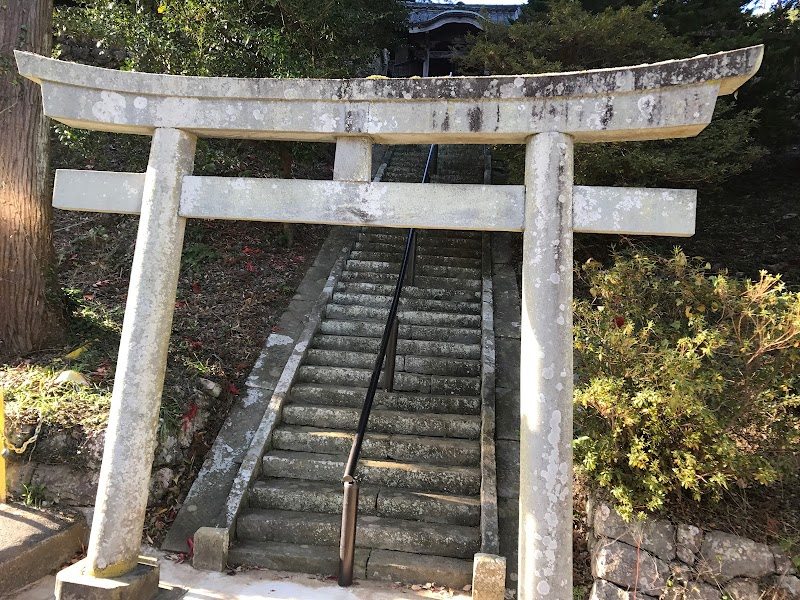 熊野神社（久料神社）