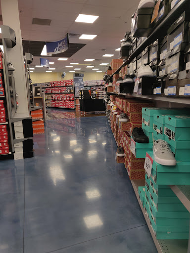 Shoe Store «Shoe Carnival», reviews and photos, 1771 WP Ball Blvd, Sanford, FL 32771, USA