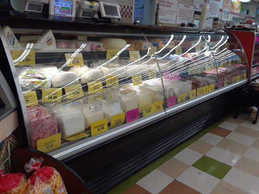 Supermarket «Tresierras Supermarket», reviews and photos, 280 Harvard Blvd, Santa Paula, CA 93060, USA