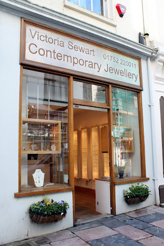 Victoria Sewart Contemporary Jewellery Gallery - Jewelry