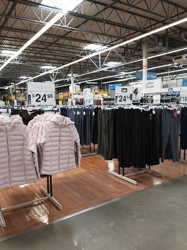 Department Store «Walmart Supercenter», reviews and photos, 409 Sylamore Ave, Mountain View, AR 72560, USA