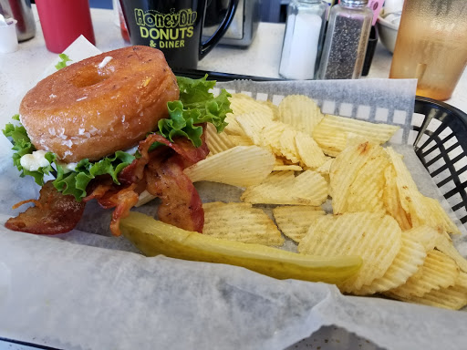 Donut Shop «HoneyDip Donuts», reviews and photos, 4480 Kenny Rd, Columbus, OH 43220, USA