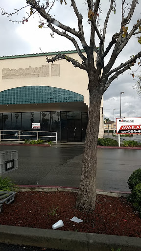Thrift Store «Goodwill - Pomona», reviews and photos, 215 Philadelphia St, Pomona, CA 91766, USA