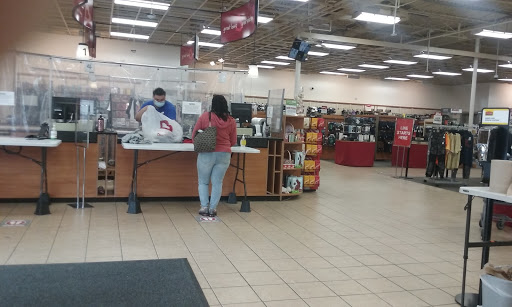 Clothing Store «Burlington Coat Factory», reviews and photos, 1 Padanaram Rd, Danbury, CT 06811, USA