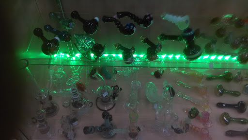 Tobacco Shop «Cole Street Smoke Shop», reviews and photos, 610 Cole St, San Francisco, CA 94117, USA