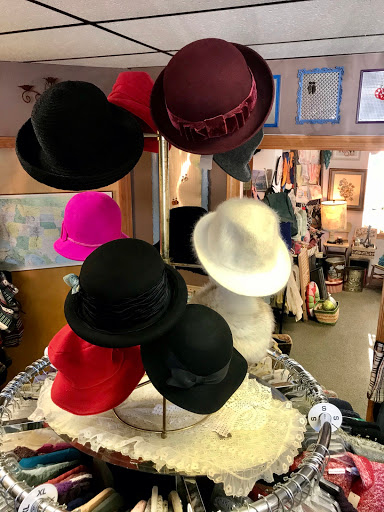 Boutique «Everchanging Seasons Consignment Boutique», reviews and photos, 710 Forest Ave, Portland, ME 04103, USA