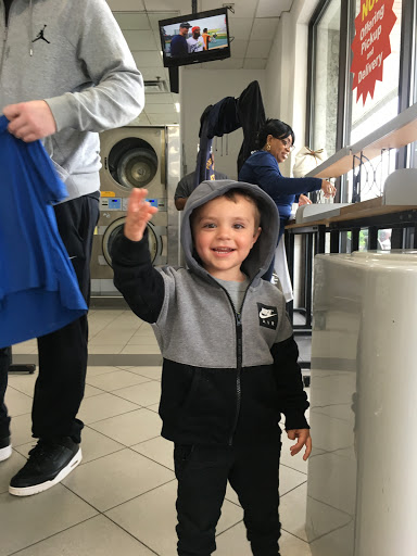 Laundromat «Drop A Load Laundromat», reviews and photos, 350 W St Georges Ave, Linden, NJ 07036, USA