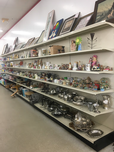 Thrift Store «Value World», reviews and photos, 11900 Detroit Ave, Lakewood, OH 44107, USA