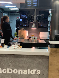 Photo n°111 de McDonald's cadet à Paris ()