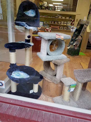 Pet Supply Store «Local Pet», reviews and photos, 415 Gettysburg St #1, Pittsburgh, PA 15206, USA