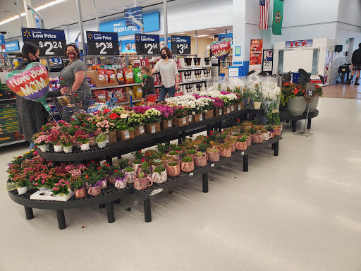 Department Store «Walmart Supercenter», reviews and photos, 100 E Wallace Kneeland Blvd, Shelton, WA 98584, USA
