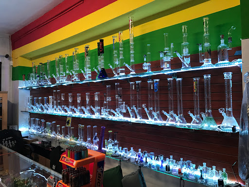 Tobacco Shop «1Stop Smoke Shop», reviews and photos, 3002 Barnett Ave #2, San Diego, CA 92110, USA