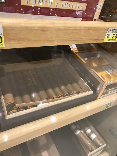 Grocery Store «Harris Teeter», reviews and photos, 2080 Kildaire Farm Rd, Cary, NC 27511, USA