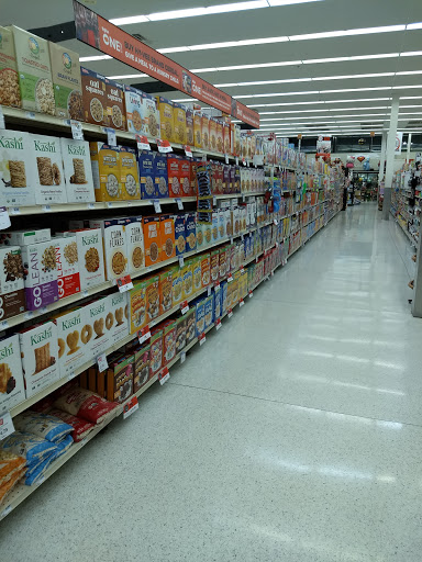 Supermarket «Hy-Vee», reviews and photos, 207 NE Englewood Rd, Kansas City, MO 64118, USA