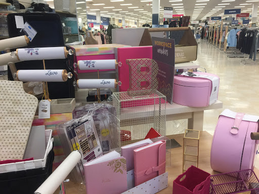 Department Store «Marshalls & HomeGoods», reviews and photos, 3405 Erie Blvd E, Syracuse, NY 13214, USA