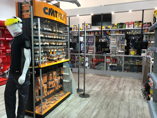 DISCAHER. Distribuidora canaria de herrajes Hermanos Toledo Socorro S.L