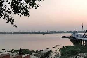 Khardah ferry ghat image