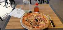 Plats et boissons du Pizzeria mia pizza à Saint-Symphorien-d'Ozon - n°5