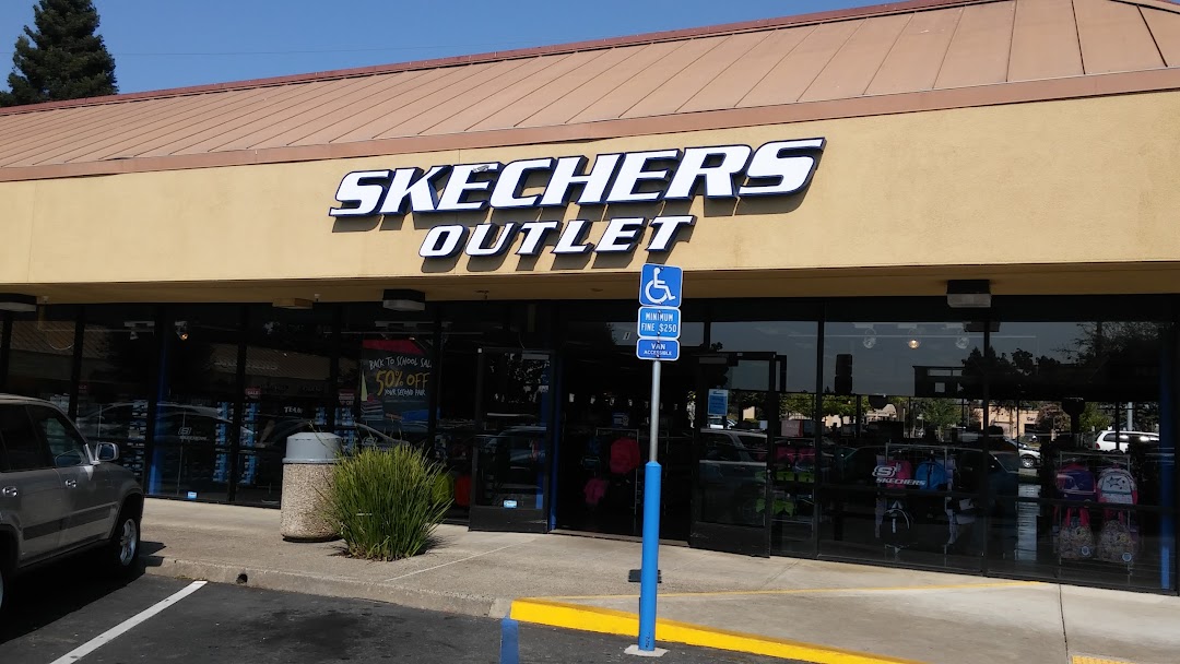 SKECHERS Warehouse Outlet