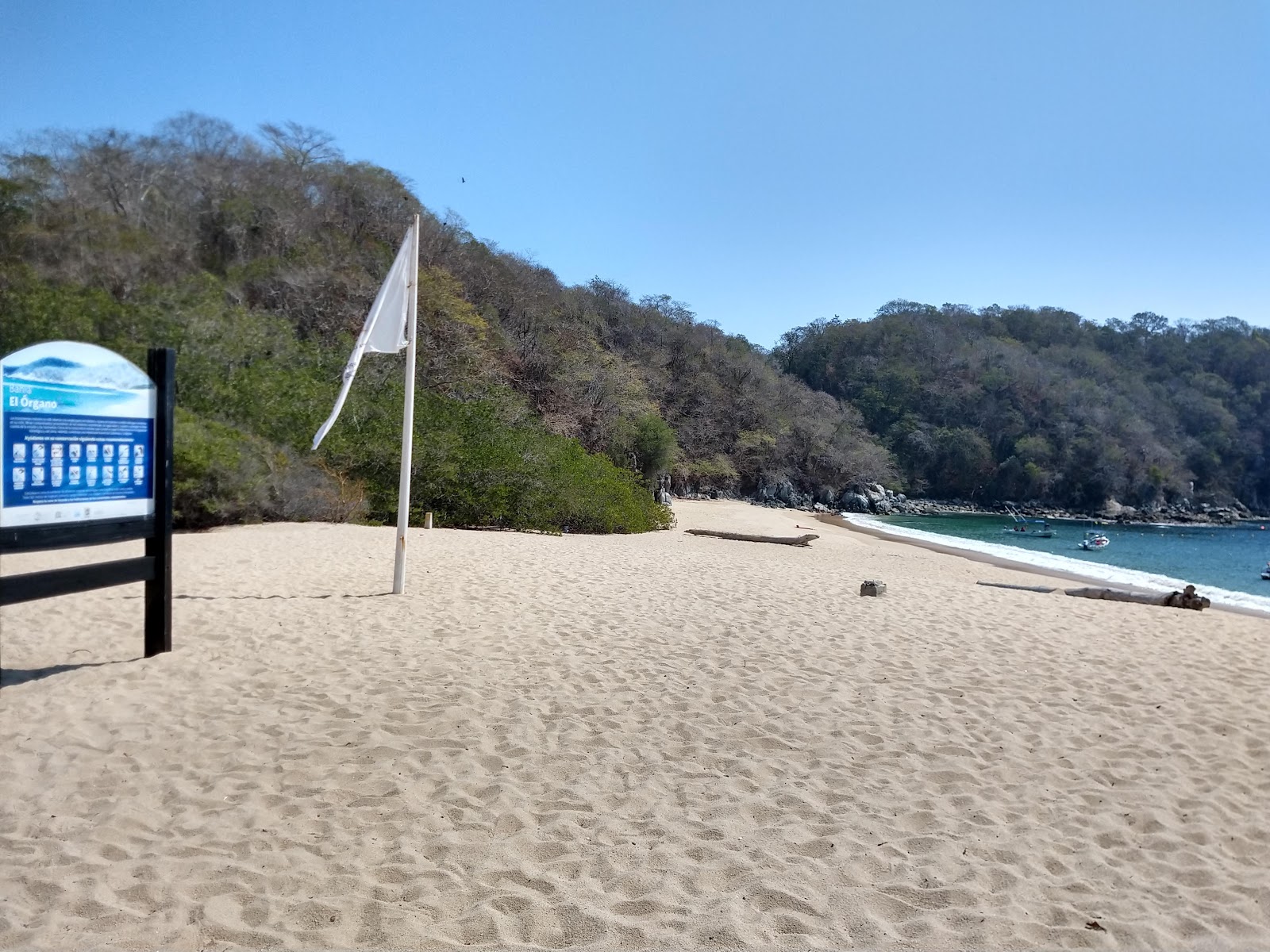 Foto de Organo beach - lugar popular entre os apreciadores de relaxamento