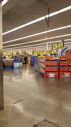 Grocery Store «Food 4 Less», reviews and photos, 2090 S Garey Ave, Pomona, CA 91766, USA