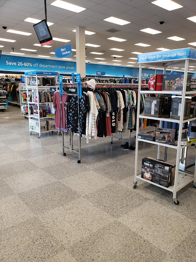 Clothing Store «Ross Dress for Less», reviews and photos, 9727 Laurel Canyon Blvd, Arleta, CA 91331, USA